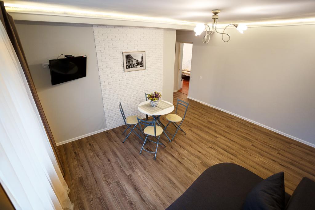Chornovola Avenue Apartment Lviv Extérieur photo