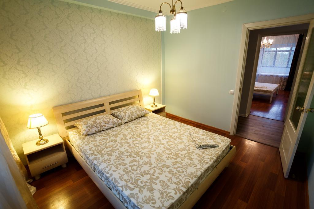 Chornovola Avenue Apartment Lviv Extérieur photo
