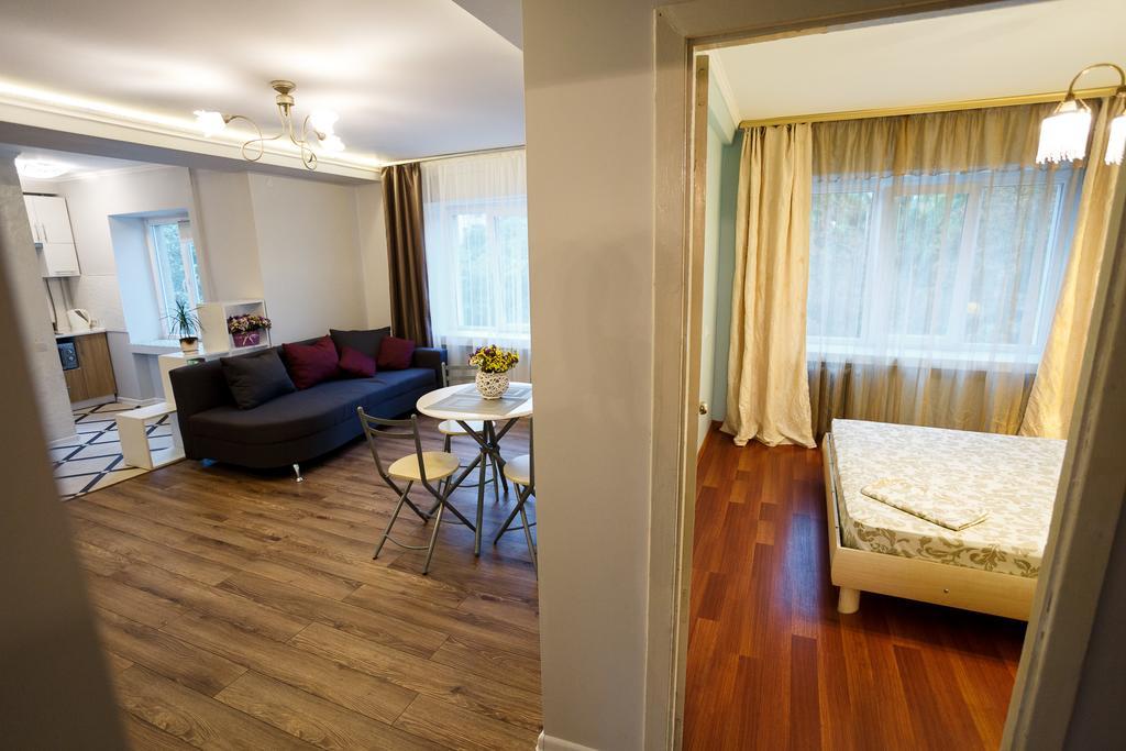 Chornovola Avenue Apartment Lviv Extérieur photo