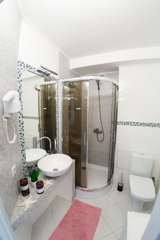 Chornovola Avenue Apartment Lviv Extérieur photo
